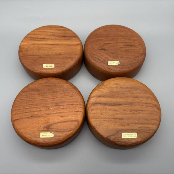 Vintage Teak Wood Salad Bowls Thailand Set of 4 Mid Century Serving Bowls - Picture 8 of 10